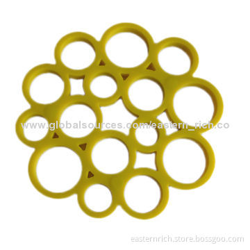 Silicone Baking Mat with Magnet Inside, Sized 16.2x16x1cm